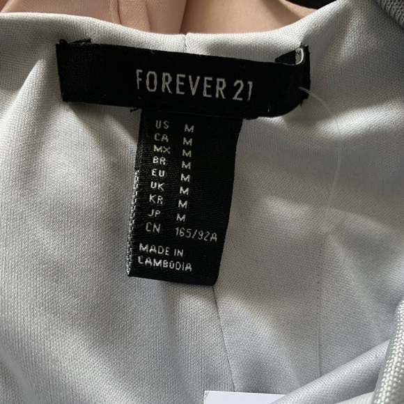 Forever 21 Backless Dress - Picture 3 of 4